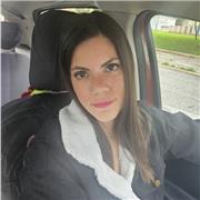 Maestra con experiencia previa en la enseñanza y cuidado de niños/as